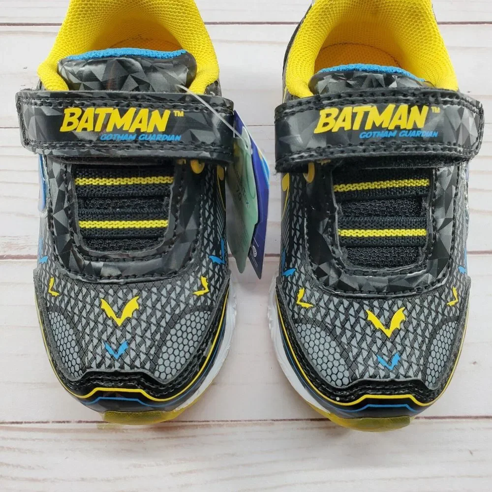 Batman Light Up Shoes Sneakers Toddler Size 6 Black DC Comics Super Hero‎ Gotham